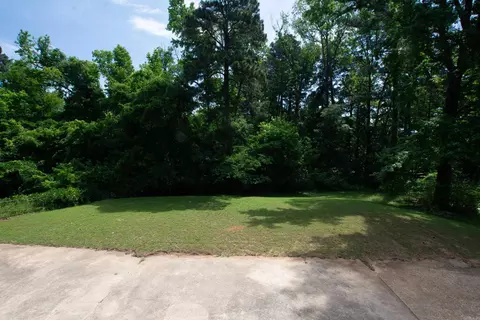 Exterior - 2103 Wright Ave, Benton, AR 72019 photo 4 of 10