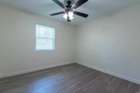 Bedroom - 2103 Wright Ave, Benton, AR 72019 photo 3 of 3