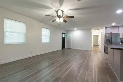 Living - 2103 Wright Ave, Benton, AR 72019 photo 5 of 14