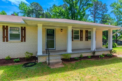 Exterior - 2103 Wright Ave, Benton, AR 72019 photo 3 of 10