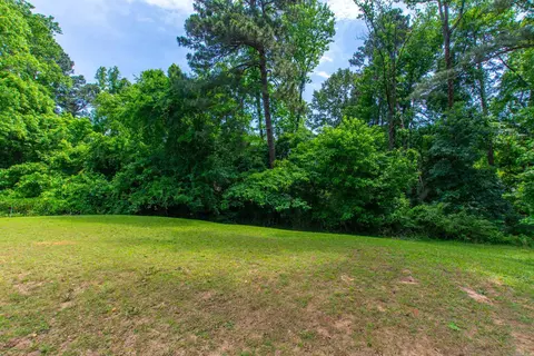 Exterior - 2103 Wright Ave, Benton, AR 72019 photo 9 of 10
