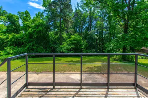 Exterior - 2103 Wright Ave, Benton, AR 72019 photo 5 of 10