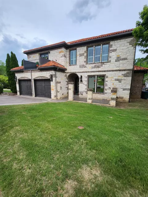 11 La Scala Ct, Little Rock, AR 72212