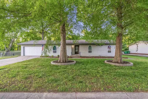 1 Brookway Dr, Sherwood, AR 72120