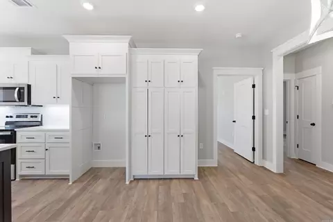 Entry Way - 4 Quartet Cv, Greenbrier, AR 72058 photo 9 of 12