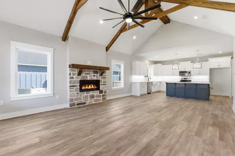 Living - 4 Quartet Cv, Greenbrier, AR 72058 photo 1 of 3
