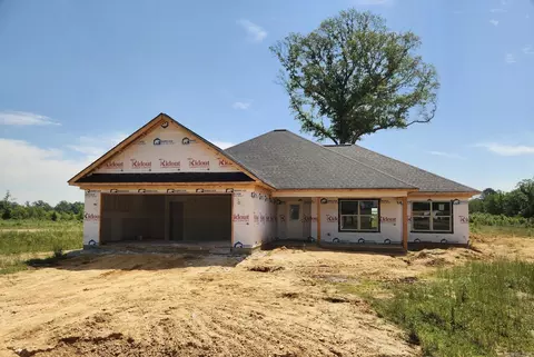 1088 Duke Dr, Bauxite, AR 72011