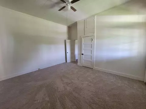 Bedroom - 1210 Walker Ave, Mammoth Spring, AR 72554 photo 2 of 2