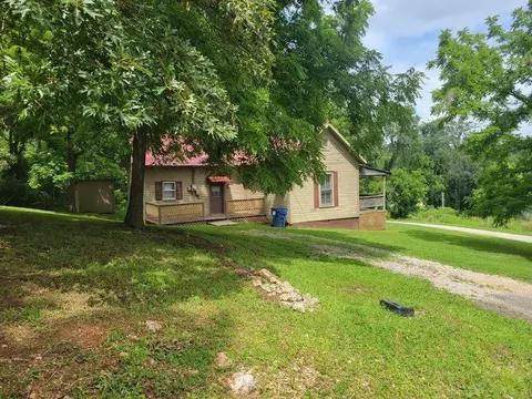 Exterior - 1210 Walker Ave, Mammoth Spring, AR 72554 photo 3 of 5