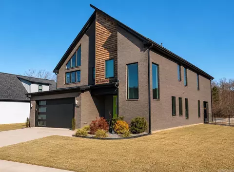 7800 S Shoreline Blvd, Benton, AR 72019