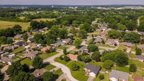 View/Area - 355 Comanche Trl, Conway, AR 72032 photo 2 of 3