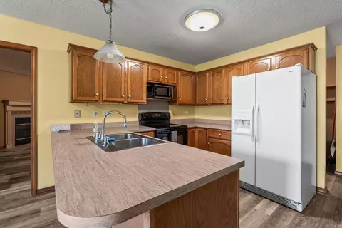 Kitchen - 355 Comanche Trl, Conway, AR 72032 photo 1 of 3