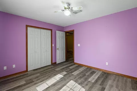 Bedroom - 355 Comanche Trl, Conway, AR 72032 photo 3 of 6