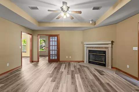 Living - 355 Comanche Trl, Conway, AR 72032 photo 1 of 4