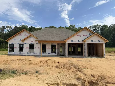 1136 Duke Dr, Bauxite, AR 72011