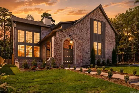 48 Orle Cir, Little Rock, AR 72223