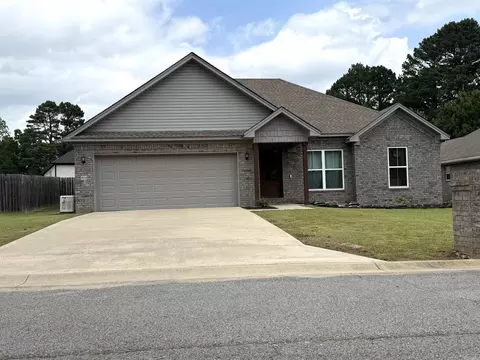 804 Laurel Ct, Searcy, AR 72143