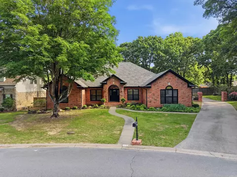 370 Pippinpost Dr, Conway, AR 72034
