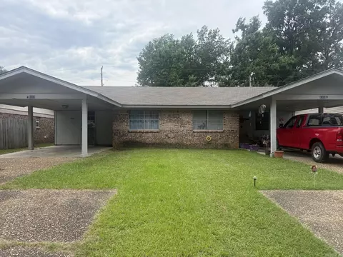 8303 E Woodview Dr, Sherwood, AR 72120