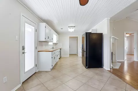 Kitchen - 315 Dugger Rd, Beebe, AR 72012 photo 1 of 1