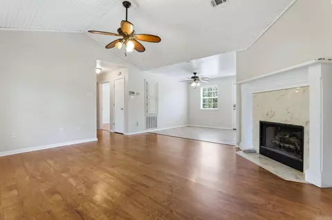Living - 315 Dugger Rd, Beebe, AR 72012 photo 1 of 10