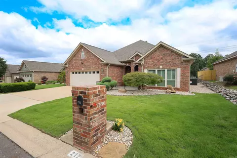 212 Willow Bend Cir, Hot Springs, AR 71913