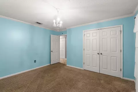 Bedroom - 38 White Oak Dr, Conway, AR 72034 photo 3 of 5