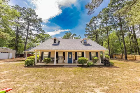 482 Tina St, Hampton, AR 71744