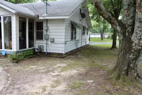 Exterior - 903 E Sullenberger Ave, Malvern, AR 72104 photo 12 of 13