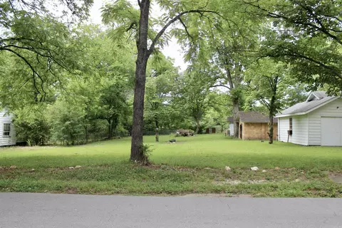 Exterior - 903 E Sullenberger Ave, Malvern, AR 72104 photo 13 of 13