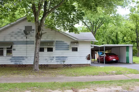 Exterior - 903 E Sullenberger Ave, Malvern, AR 72104 photo 11 of 13