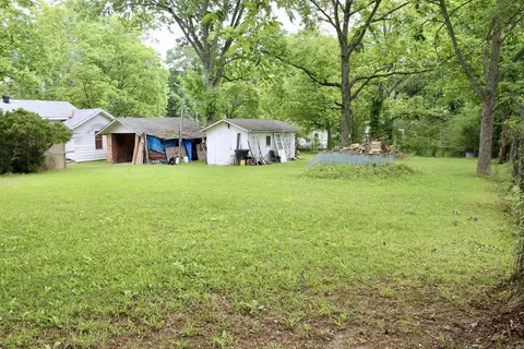 Exterior - 903 E Sullenberger Ave, Malvern, AR 72104 photo 7 of 13