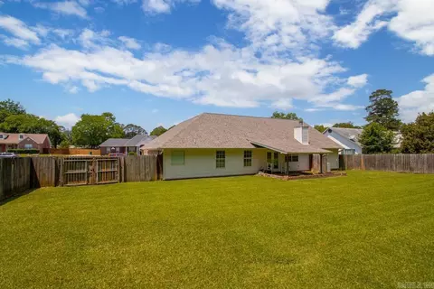 Exterior - 1721 Regency Dr, Malvern, AR 72104 photo 9 of 10