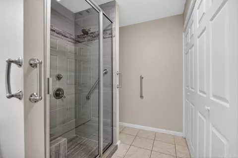 Bath - 1721 Regency Dr, Malvern, AR 72104 photo 1 of 5