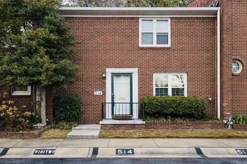 514 Cambridge Place Dr, Little Rock, AR 72227