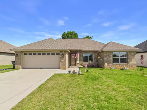 1207 Ridgefield Cir, Searcy, AR 72143