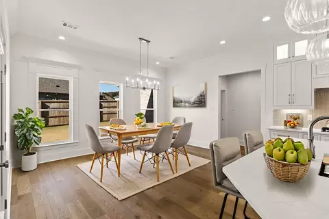 Dining - 1645 Nantucket, Conway, AR 72034 photo 1 of 1