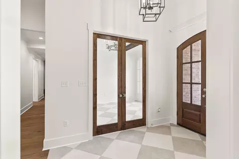 Entry Way - 1645 Nantucket, Conway, AR 72034 photo 3 of 4