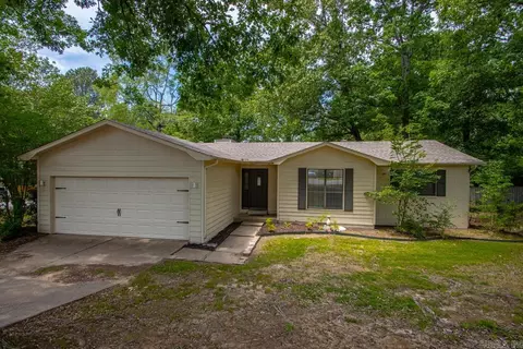 2101 Coral Tree Dr, Bryant, AR 72022