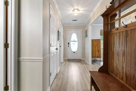 Entry Way - 15 Dale Ct, Cabot, AR 72023 photo 1 of 3