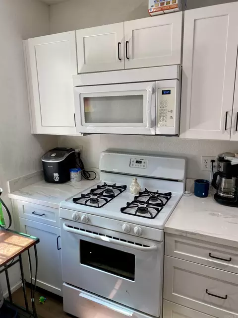 Kitchen - 112 N 5th, Paris, AR 72855 photo 3 of 5