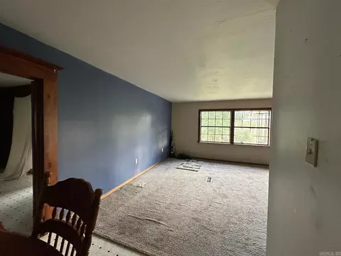 Living - 7429 Watts Rd, Harrison, AR 72601 photo 1 of 3