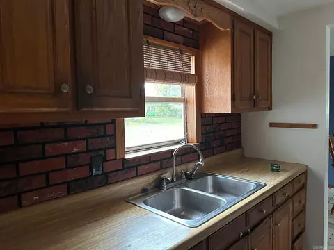 Kitchen - 7429 Watts Rd, Harrison, AR 72601 photo 2 of 2