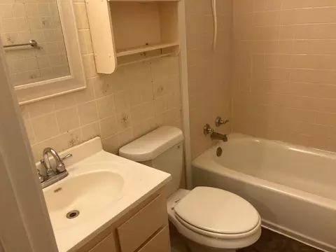 61 E Lakeshore Dr, Cherokee Village, AR 72529