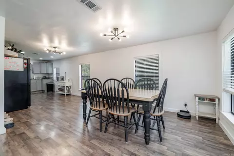 Dining - 1647 Gresham St, Arkadelphia, AR 71923 photo 1 of 1