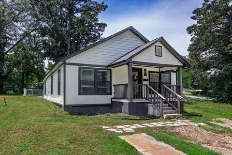 Exterior - 1647 Gresham St, Arkadelphia, AR 71923 photo 2 of 5