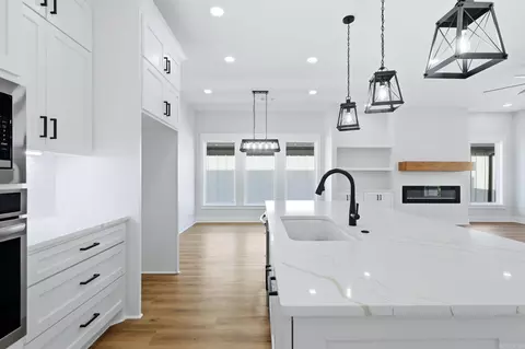 Kitchen - 225 B St, Bryant, AR 72022 photo 1 of 5