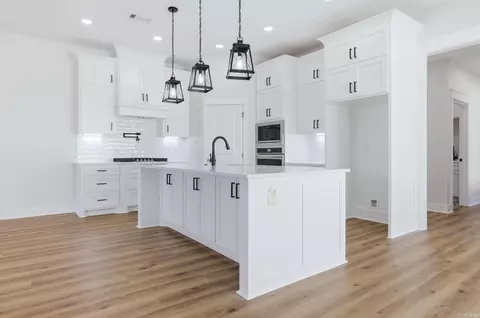 Kitchen - 225 B St, Bryant, AR 72022 photo 3 of 5