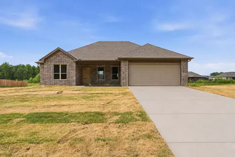 924 Bratton Rd, Lonoke, AR 72086