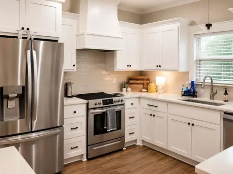 Kitchen - 204 Heather Loop, Beebe, AR 72012 photo 1 of 3
